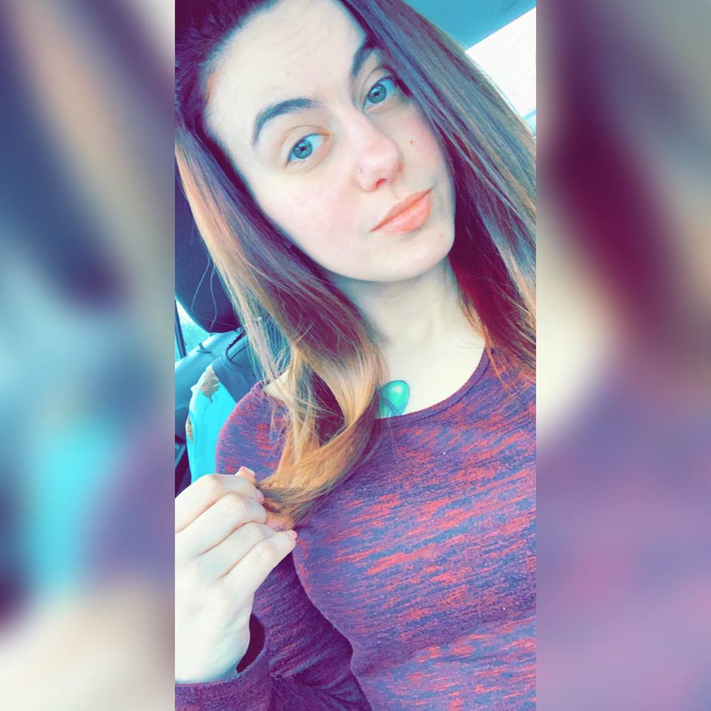 Meet your Posher, Courtney jane